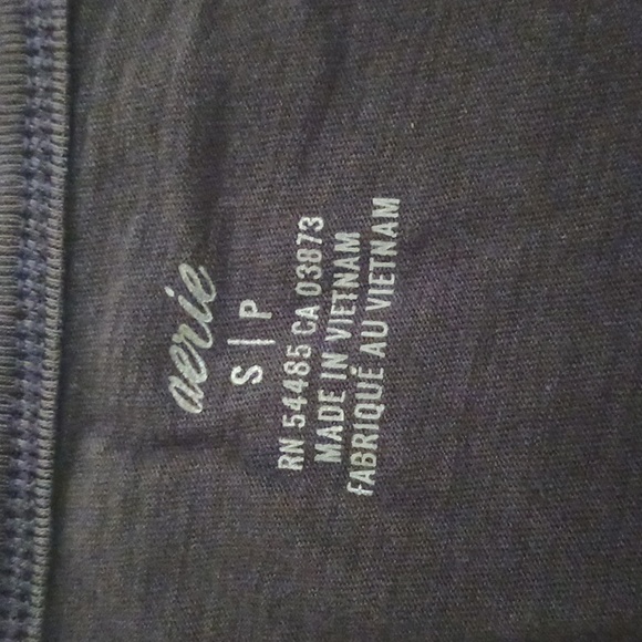 Aerie small dark gray long sleeve tee - Picture 4 of 4